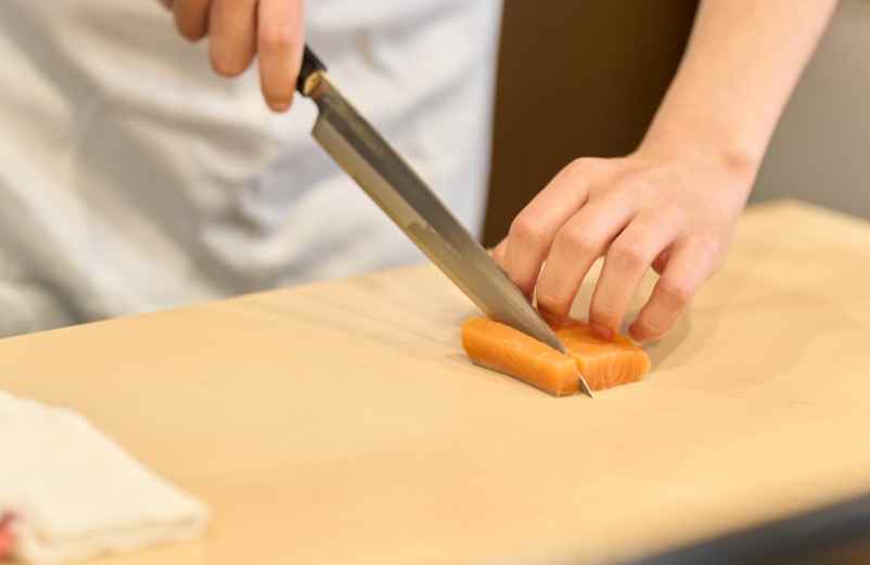 Quels sont les critères de choix pour un couteau de cuisine japonais ? Cuisine Martine