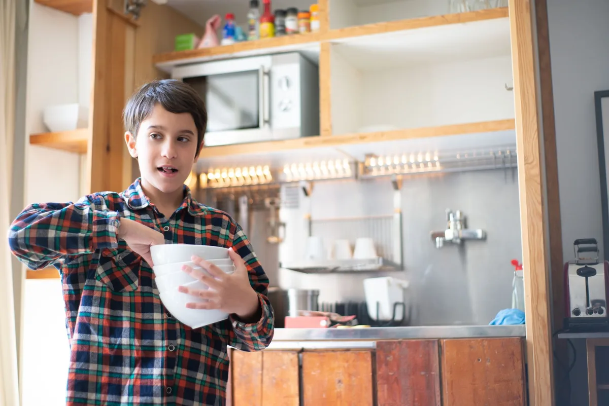 Récipients en verre et céramique adaptés à la cuisson au micro-ondes